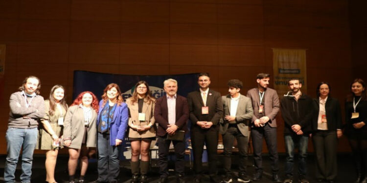 Dem Partili Adaylar Gençlerle Buluştu