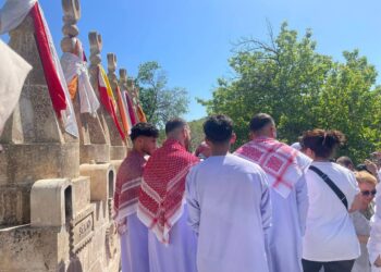 DEM Parti Gençlik Meclisi üyeleri Çarşema Sor Bayramı’nı kutladı