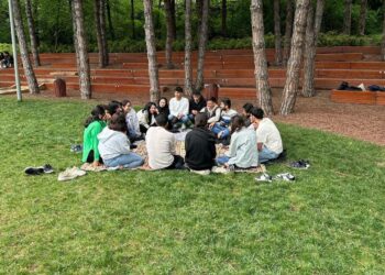 İSÖM EKOLOJİK BİR DÜNYA’YA DİKKAT ÇEKMEK İÇİN PİKNİK ORGANİZE ETTİ