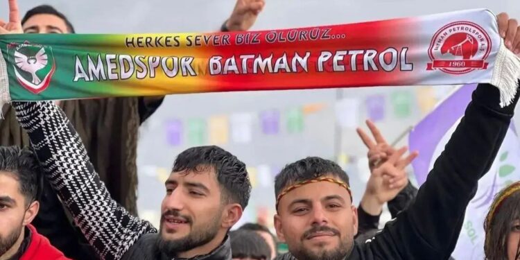 AMEDSPOR VE BATMAN PETROLSPOR ŞAMPİYONLUK İÇİN MANİSA YA GİDECEK