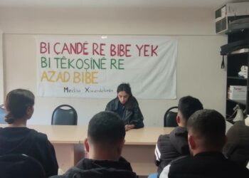 İSTANBUL ÖZGÜR ÖĞRENCİ MECLİSİNDEN KÜRT DİL BAYRAMI İÇİN ETKİNLİK