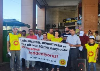 YENİ EĞİTİM MÜFREDATI BOYKOT EDİLİYOR !