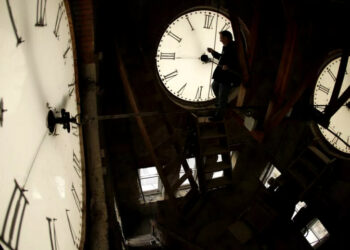 Dünya Giderek Daha Hızlı Dönüyor!