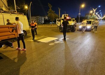 Mardin Valiliği Kararı İle Kürtçe Yazılar Siliniyor !