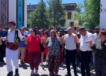 Munzur Festivali Halaylarla Başladı