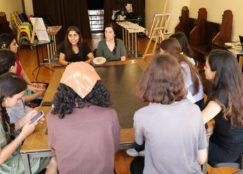 Xeta Jinê Öncülüğünde Kültürel Soykırımı Tartıştılar