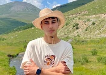 Ardahan’da Yıldırım Çarpması Sonucu Bir Genç Yaşamını Yitirdi