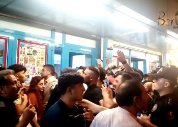 SON DAKİKA- Narin İçin Düzenlenen Yürüyüşten Sonra Gençlere Gözaltı !