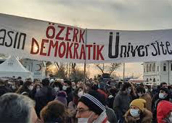 Üniversiteli Gençlerden Örgütlenme Çağrısı