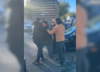 Amed’te Bir Genç Gözaltına Alındı