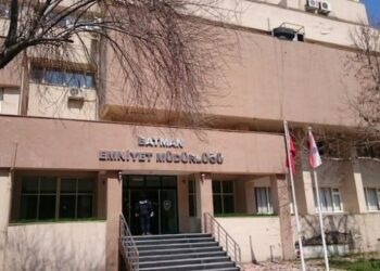 Gençlere İşkence Yapılıyor !