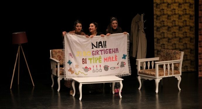 ”Tiyatro Sahnesinden Rojava’ya Selam”