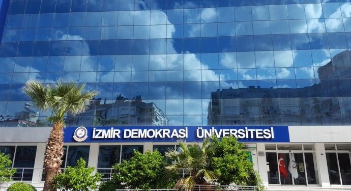 Üniversitede Usulsüzlük İddiası