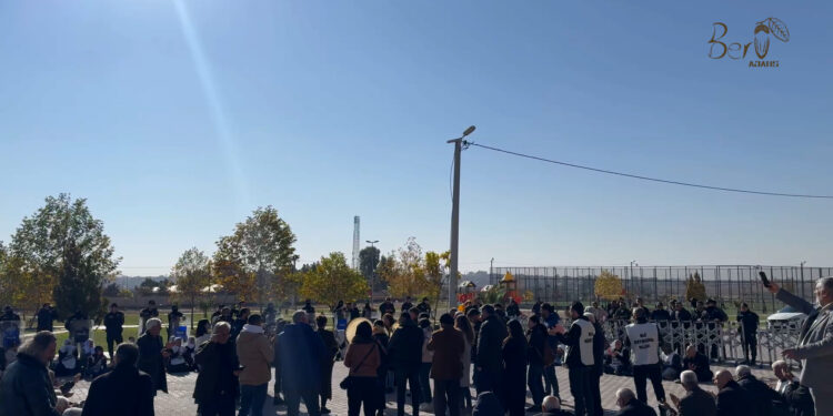 “Rojava’ya Destek Direnişi Sürüyor”