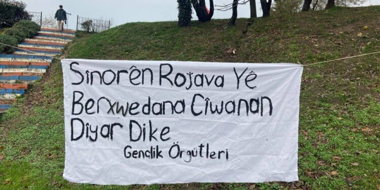 Gençlik Örgütlerinden Rojava İçin Pankartlı Eylemler