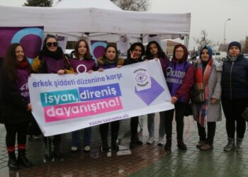 Kadınlardan ‘Görüyorum Yanındayım’ Kampanyası