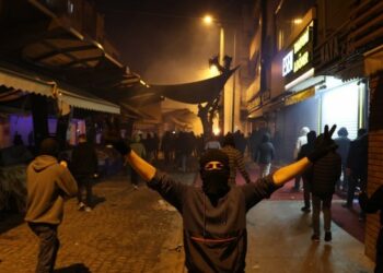 Akdeniz’de Gençlerin Direnişi Sürüyor