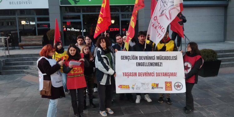 Gençlik Örgütleri Baskı Politikalarını Protesto Etti