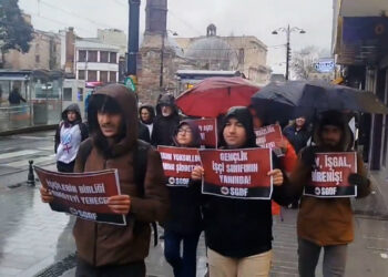 Gençler Sefalet Zammına Karşı Yürüdü