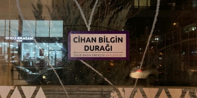 “Genç Kadınlar Duraklara Katledilen Gazetecilerin İsimlerini Verdi”