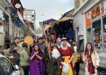 Öğrencilerden Serê Salê Kutlaması