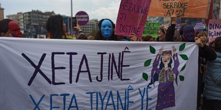 Genç Kadınlardan Rojava ile Dayanışma Etkinliğine Çağrı