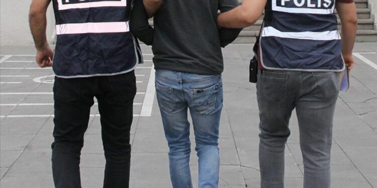 Üç Kentte 7 Kişi Gözaltına Alındı
