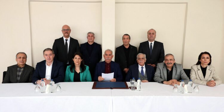 ‘Barış ve Demokratik Toplum’ Çağrısı