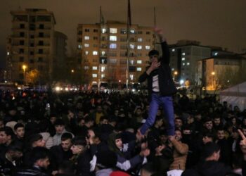 Wan Halkının Direnişi Kararlılıkla Sürüyor