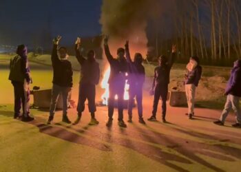 Wan’da Gençler Direnişe Geçti