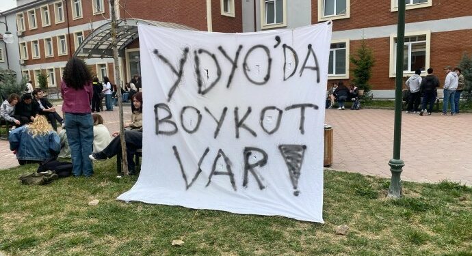 Öğrencilerin Boykot Eylemi Sürüyor