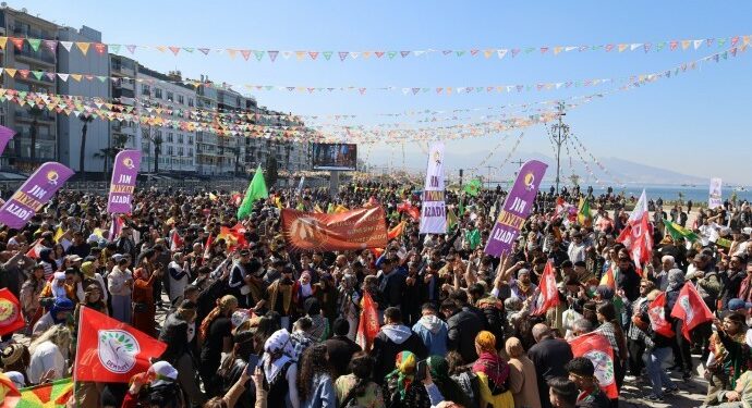 İzmir’de Newroz Coşkusu