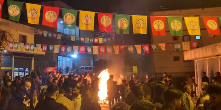 Gençler Xaçort’ta Newroz’u Kutladı