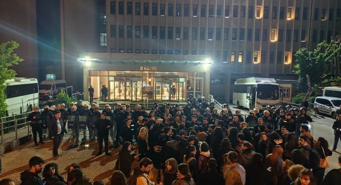 Ankara’da 4 Genç Tutuklandı