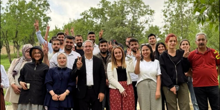 Şırnex’te Öğrencilerden Kültürel Dayanışma Buluşması