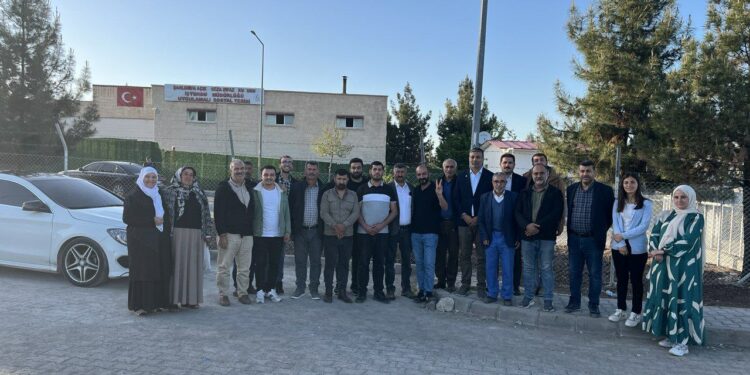 Rıha’da Tutuklu 2 Genç Tahliye Edildi