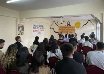 Dêrsim’de ‘Demokratik Toplum’ Paneli