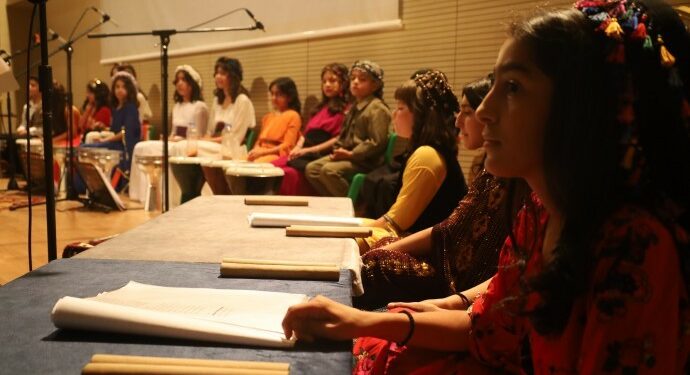 Kulîlkên Biharê Çocuk Korosuna Yoğun İlgi