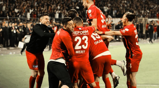 Vanspor Rövanş Öncesi Avantajı Kaptı