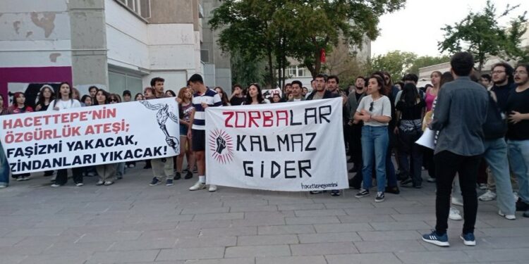 Hacettepe’de Öğrencilerin Yürüyüşü Engellendi
