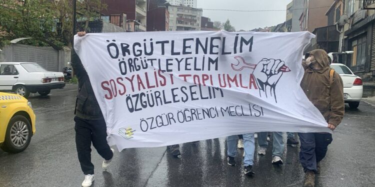 Gençlik Taksim Ablukasını Tanımadı
