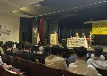 İstanbul’da Gençler Süreci Tartıştı