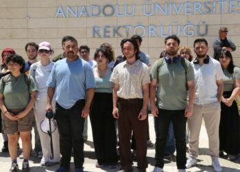 Anadolu Üniversitesi’nde Soruşturma Protestosu