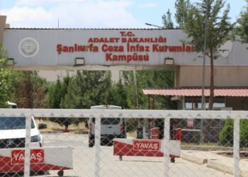 Görüşlerde Çıplak Arama İşkencesi