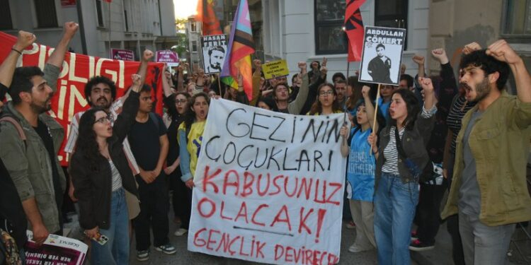 Gezi Anmasına Müdahale