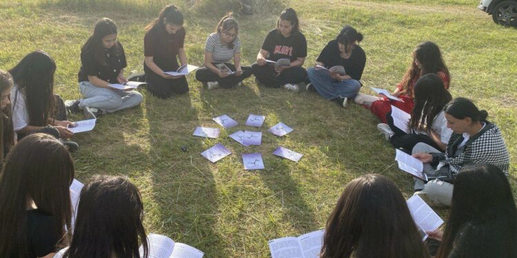 Genç Kadınlardan Festivalde Okuma Atölyesi