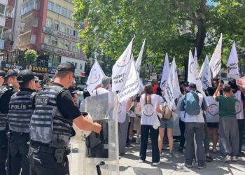 Öğretmen Yürüyüşüne Müdahale