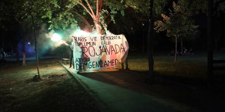 Amed’te Rojava Devrimi Kutlaması