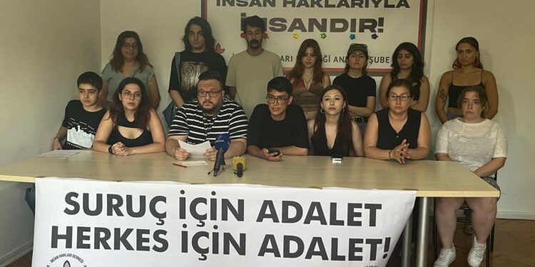 İHD Gençlik Komisyonu Basın Açıklaması Yaptı