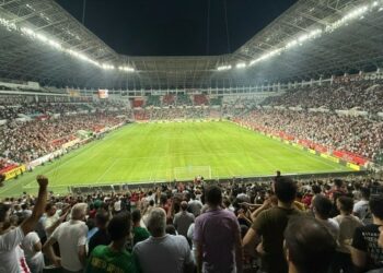 Amedspor’a 2 Maç Seyircisiz Oynama Cezası